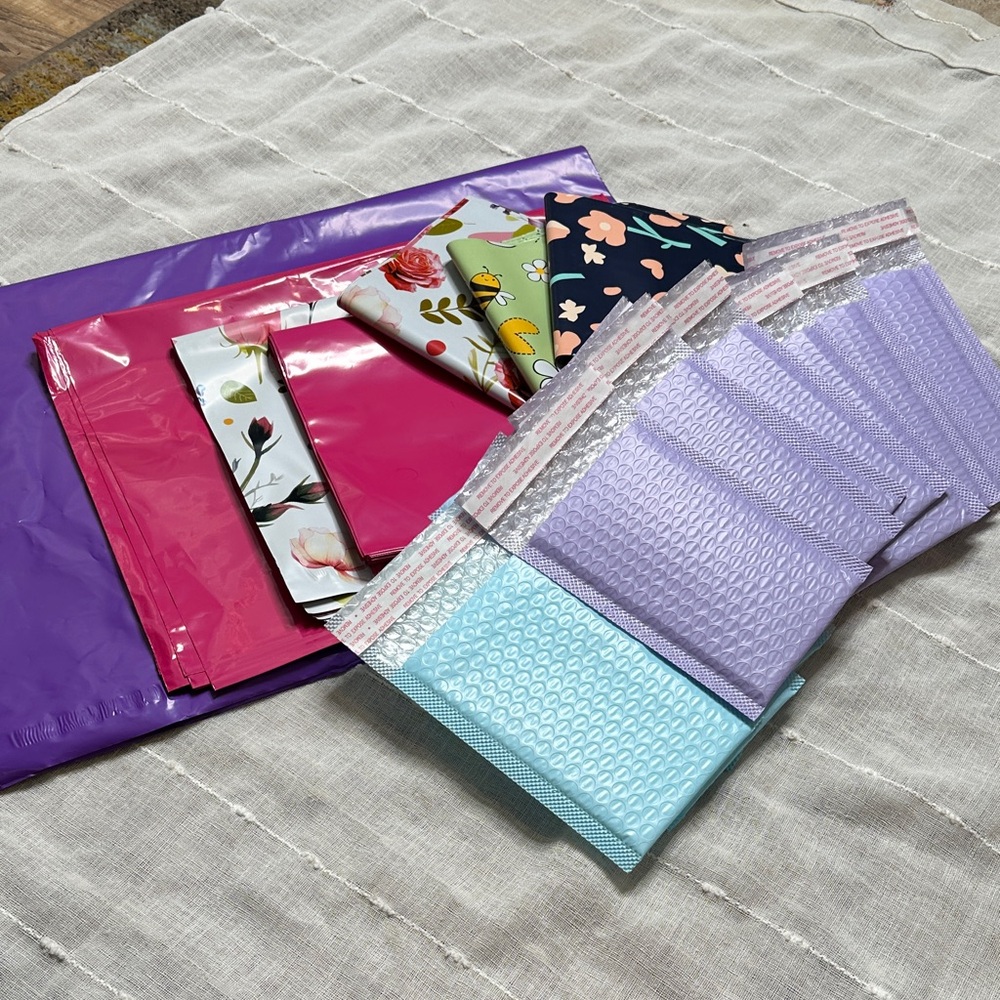 100 Items Poly Mailers & Bubble Pouch Shipping Supplies Assorted Sizes & Colors - Picture 10 of 14